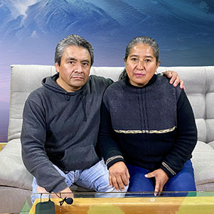 Pastores José Alfonso García y Eva Rómulo Saldaña